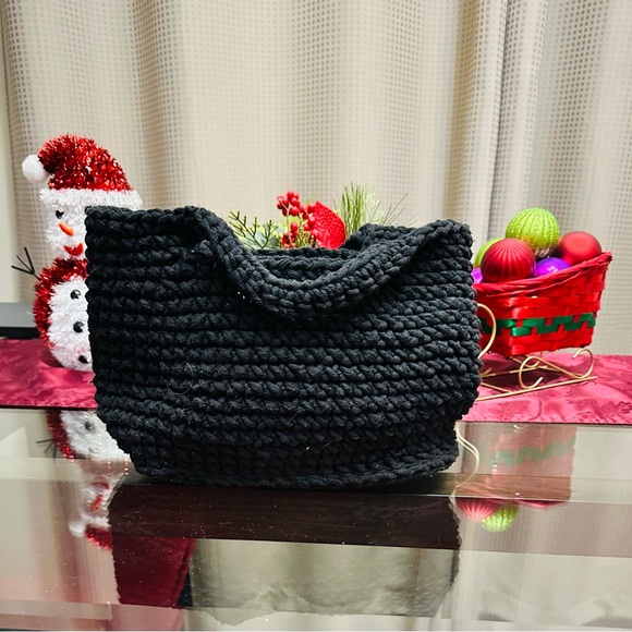 Cute black crochet handmade tote bag - Picture 2 of 4